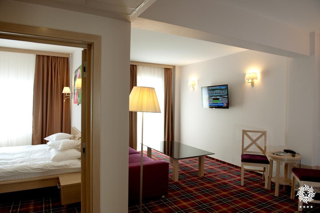 Hotel Leon & Spa أراد الغرفة الصورة